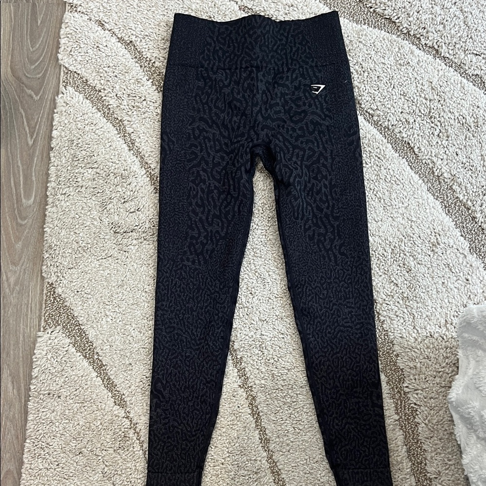 Gymshark Women's Black Patterned Leggings - Picture 3 of 6
